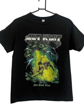 5 BEETLEJUICE SHORT SLEEVE HORROR TEE- LARGE